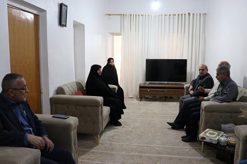 دیدار با خانواده شهدا-هفته بسیج