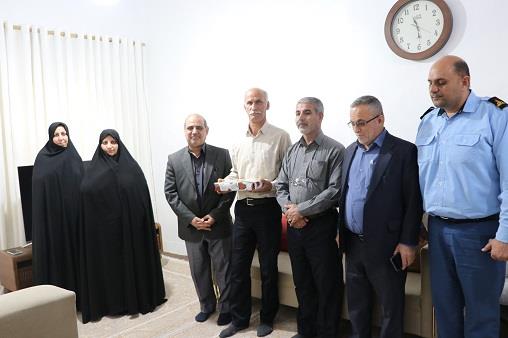 دیدار با خانواده شهدا-هفته بسیج