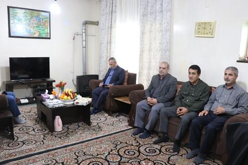 دیدار با خانواده شهدا-هفته بسیج