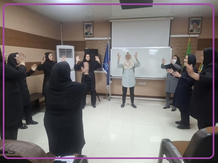 یوگا خنده