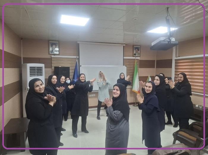 یوگا خنده