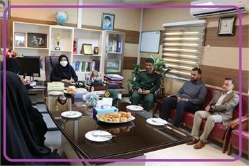 تجلیل فرمانده ناحیه مقاومت بسیج مسجدسلیمان از پرستاران بیمارستان نفت به مناسبت روز پرستار