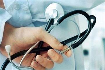 انعقاد قرارداد با متخصصین جراحی مغز و اعصاب و عفونی در راستای ارتقای خدمات درمانی در بهداشت و درمان نفت مسجدسلیمان